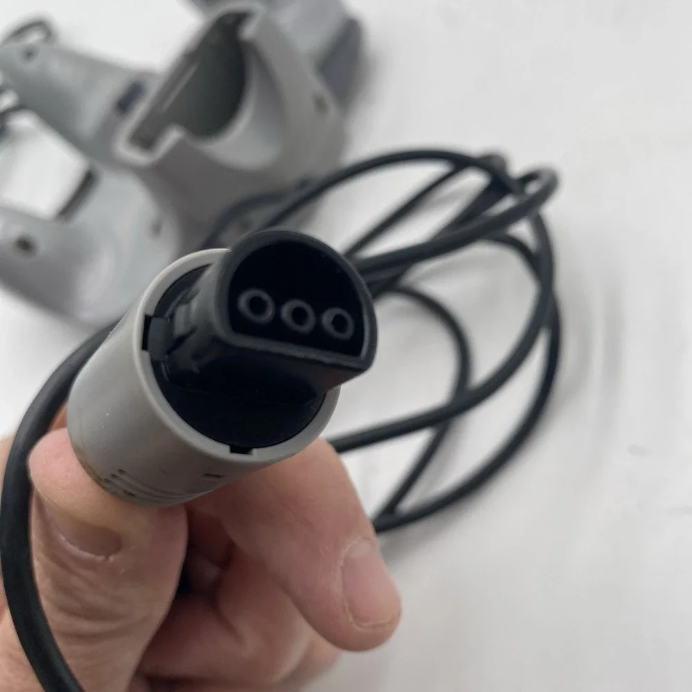 Nintendo 64 N64 Gray Controller NUS-005 Authentic OEM STICK IS A LITTLE LOOSE